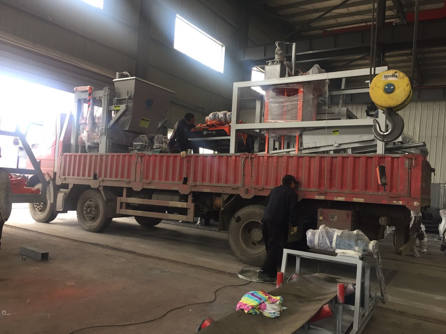 湖南省漣源市白馬山鎮(zhèn)石總訂購的QTY5-15今天發(fā)貨啦！
